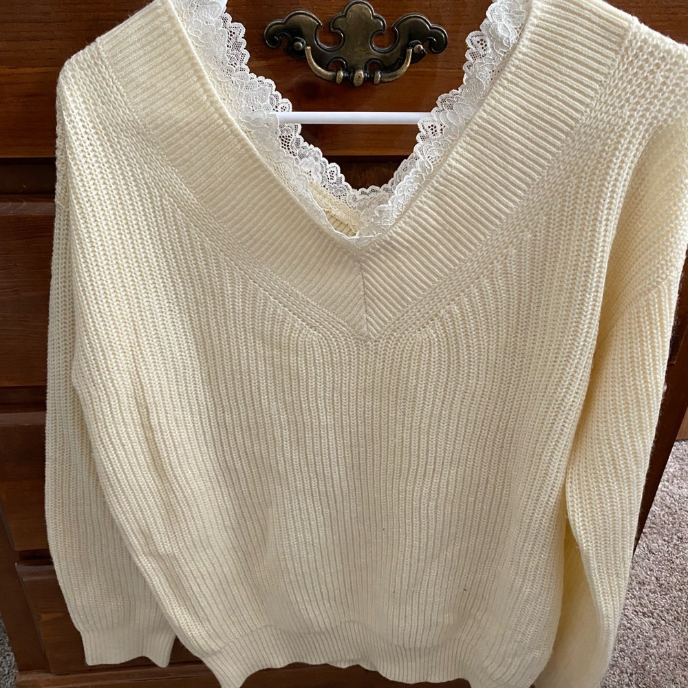 Women’s sweater